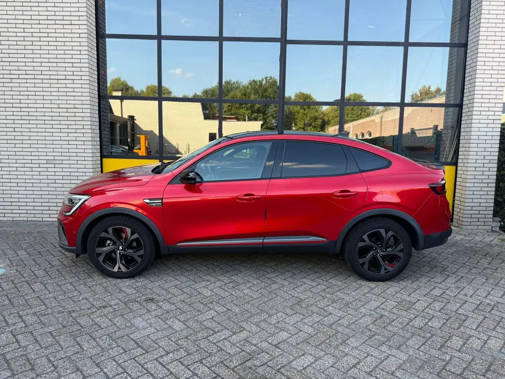 Renault Arkana E-Tech Hybrid R.S. Line uit 2021, foto 2