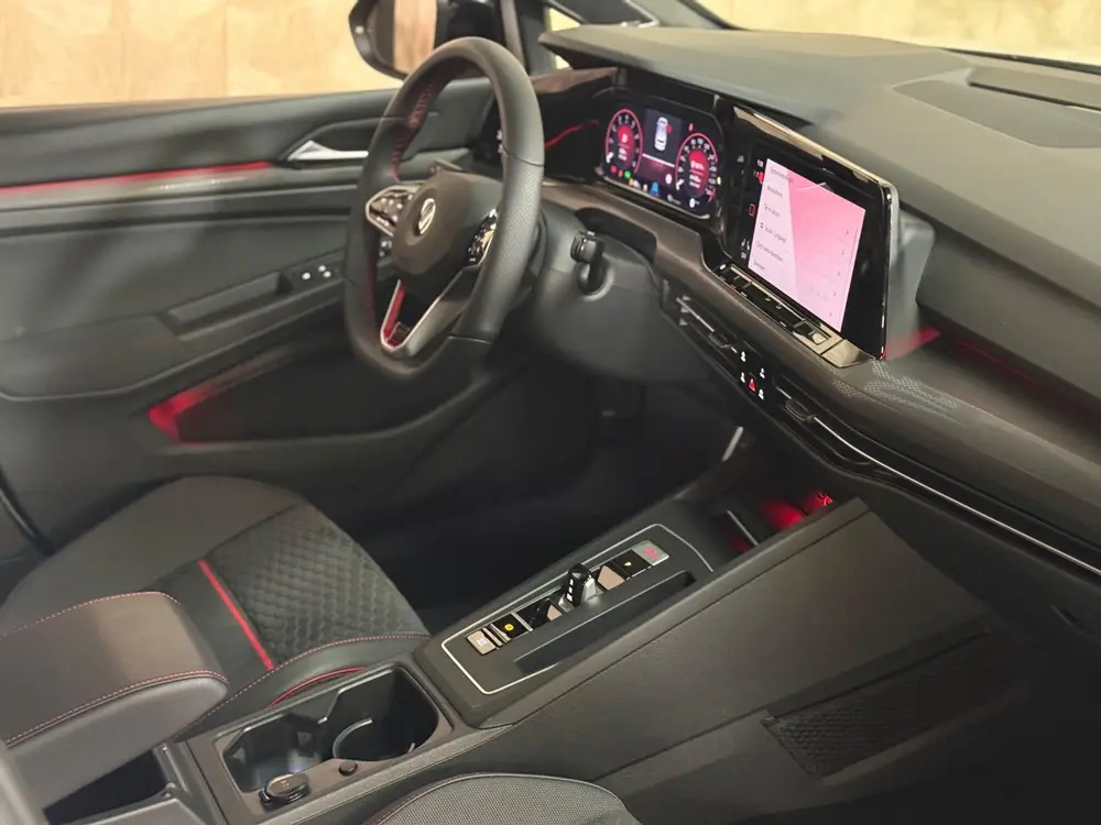 Volkswagen GOLF 2.0 TSI GTI CLUBSPORT | Pano | Stoel/Stuurve uit 2022, foto 13
