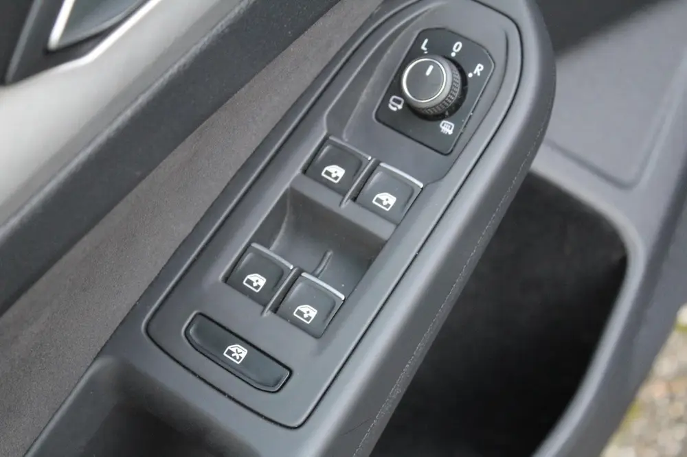 Volkswagen Golf Variant 1.0 eTSI Life Business 110PK | Carpl uit 2023, foto 17