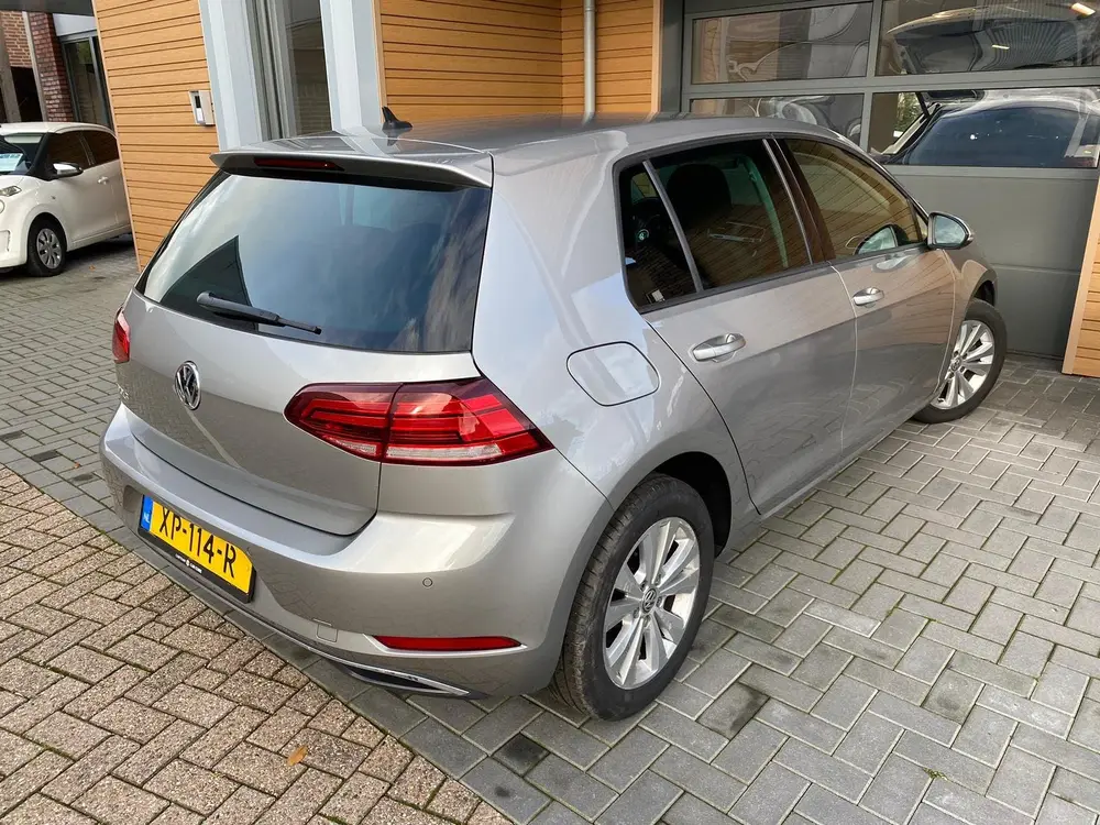 Volkswagen Golf 1.0 TSI Comfortline | Cruise | Navigatie uit 2019, foto 2