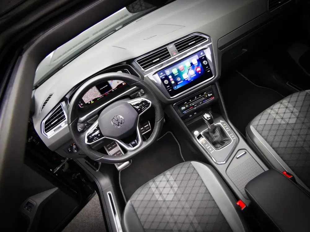 Volkswagen Tiguan 1.4 TSI eHybrid R-Line Business+ (IQ-LIGHT uit 2022, foto 18
