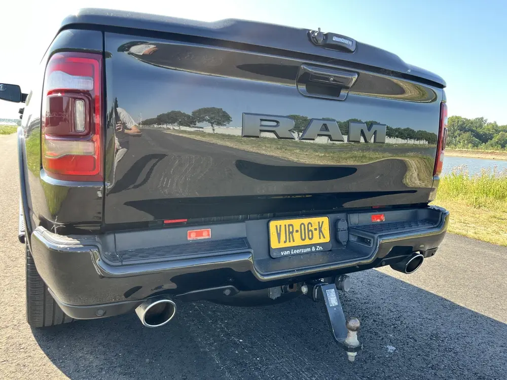 Dodge Ram 1500 5.7 V8 4x4 Crew Cab Laramie Clima, cruise, ca uit 2021, foto 11