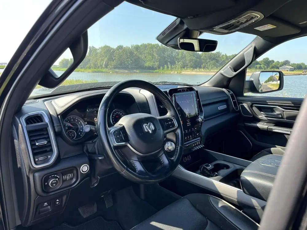 Dodge Ram 1500 5.7 V8 4x4 Crew Cab Laramie Clima, cruise, ca uit 2021, foto 13