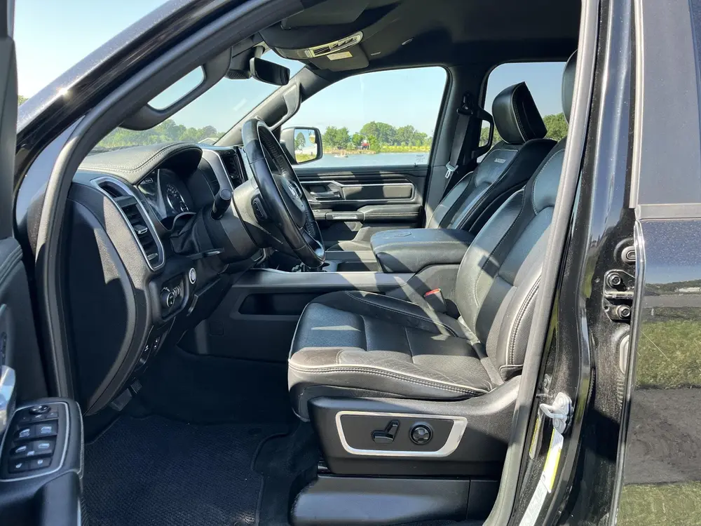 Dodge Ram 1500 5.7 V8 4x4 Crew Cab Laramie Clima, cruise, ca uit 2021, foto 14