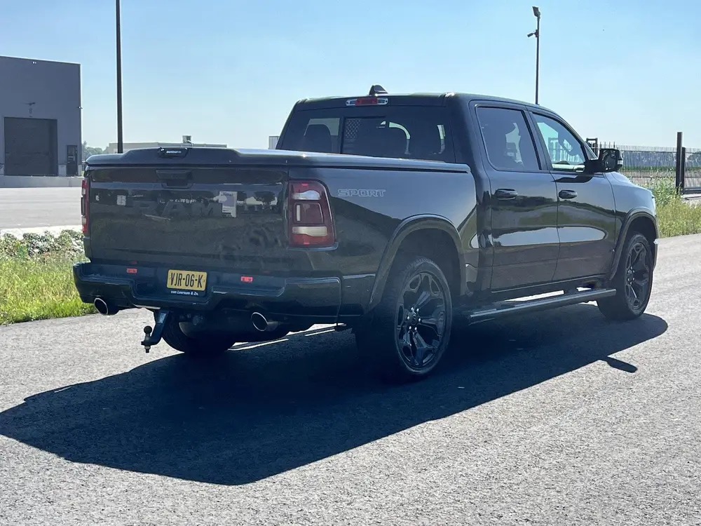 Dodge Ram 1500 5.7 V8 4x4 Crew Cab Laramie Clima, cruise, ca uit 2021, foto 5