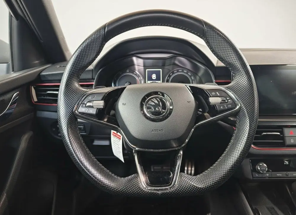 Skoda Kamiq 1.0 TSI Sport Business uit 2022, foto 10