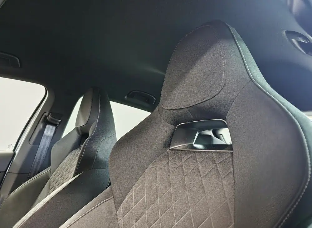 Skoda Kamiq 1.0 TSI Sport Business uit 2022, foto 11