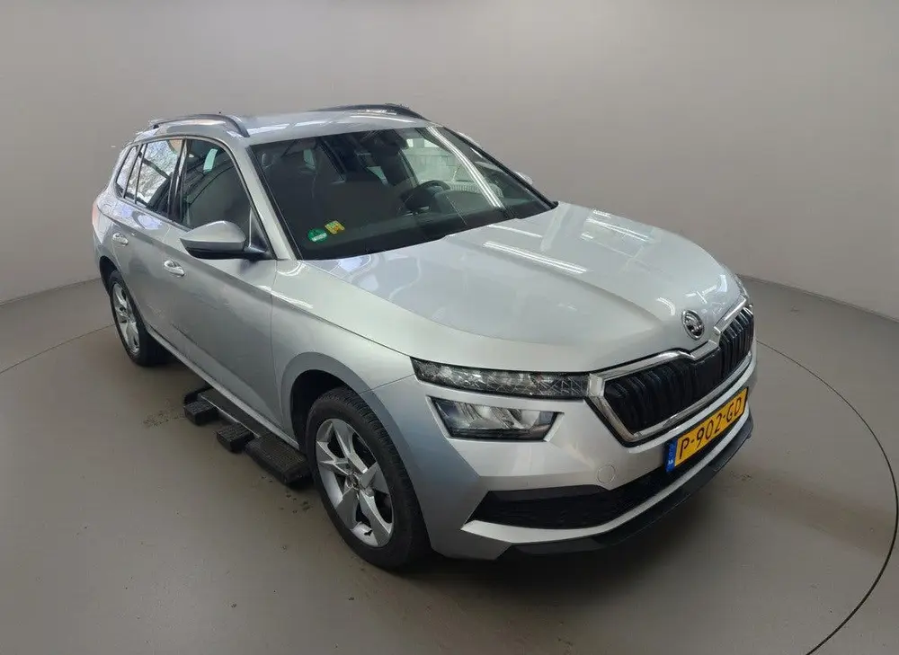 Skoda Kamiq 1.0 TSI Sport Business uit 2022, foto 3