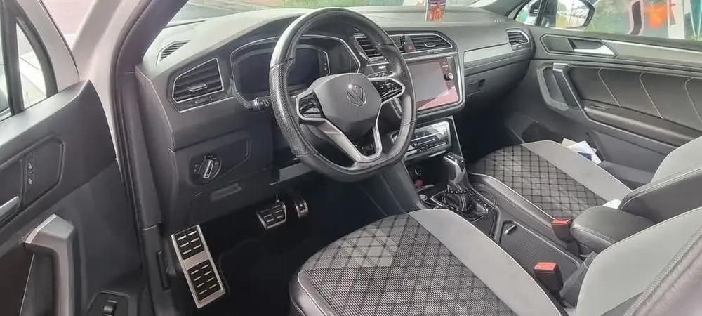 Volkswagen Tiguan R-line 1.5 Tsi DSG uit 2021, foto 19