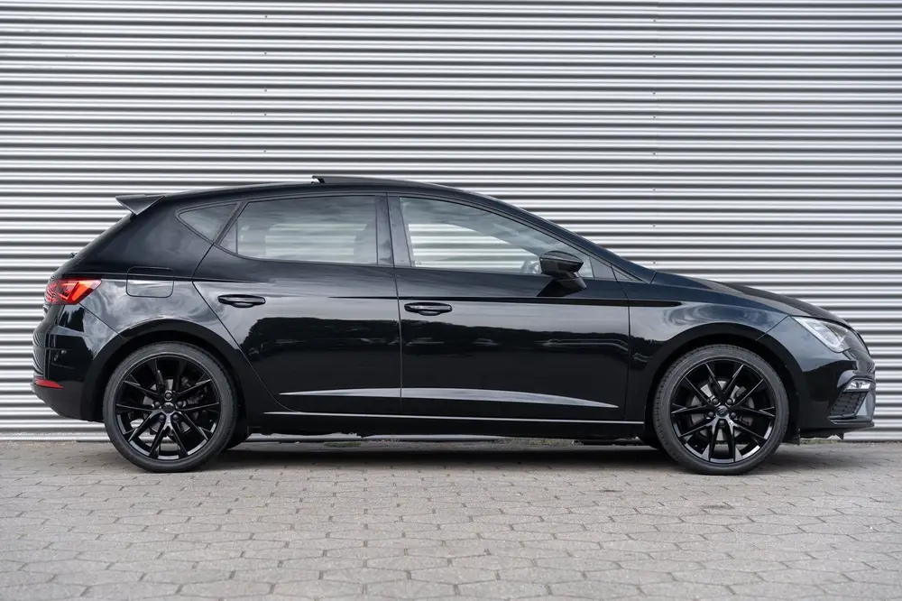 SEAT Leon 1.5 TSI FR Business Intense Black uit 2019, foto 4