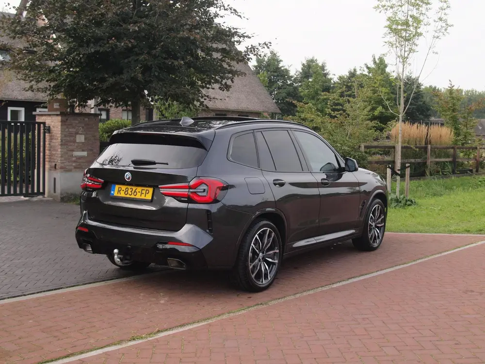 BMW X3 xDrive30e Business Edition Plus uit 2022, foto 10