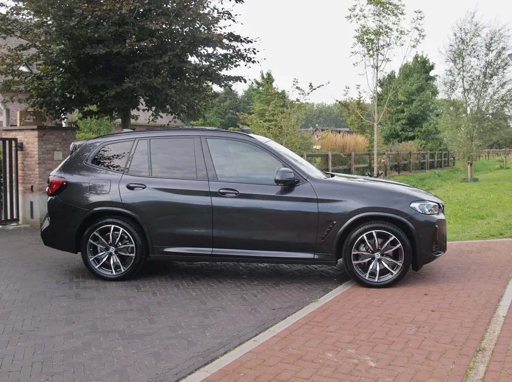 BMW X3 xDrive30e Business Edition Plus uit 2022, foto 11