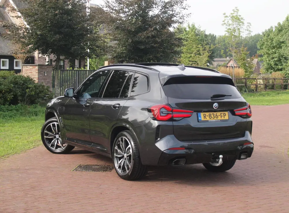 BMW X3 xDrive30e Business Edition Plus uit 2022, foto 3