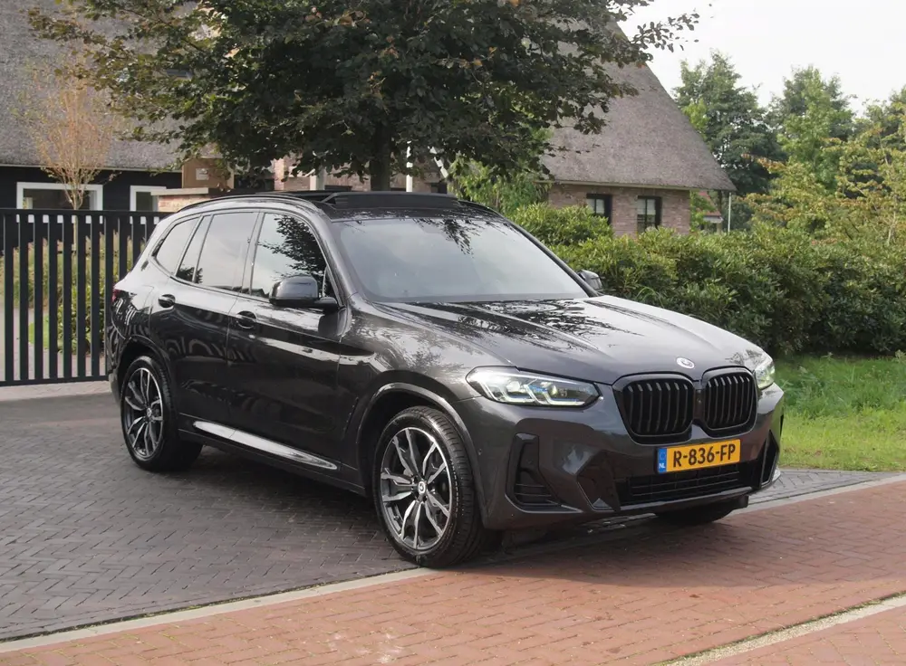 BMW X3 xDrive30e Business Edition Plus uit 2022, foto 4