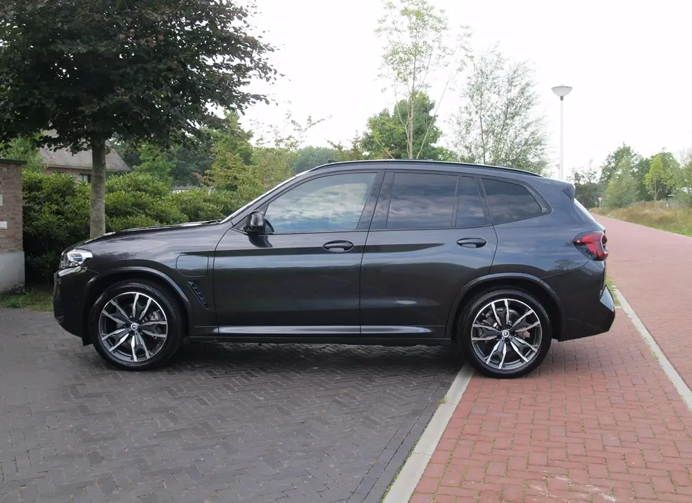 BMW X3 xDrive30e Business Edition Plus uit 2022, foto 7