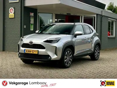 Toyota Yaris Cross 1.5 Hybrid 130PK Dynamic Camera Stoel uit 2025