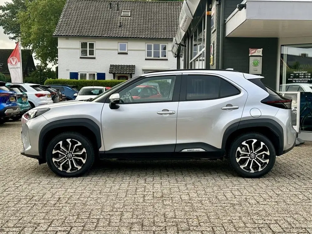 Toyota Yaris Cross 1.5 Hybrid 130PK Dynamic Camera Stoel uit 2025, foto 11