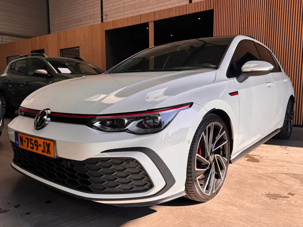 Volkswagen Golf 2.0 TSI GTI Automaat Pano|HUD|IQlight|Camera uit 2021