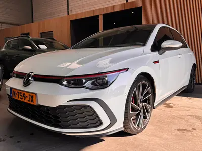 Volkswagen Golf 2.0 TSI GTI Automaat Pano|HUD|IQlight|Camera uit 2021