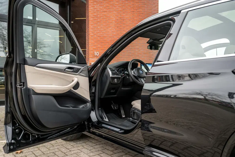 BMW X3 xDrive30e M-Sport ACC Panorama HuD Trekhaa uit 2022, foto 11
