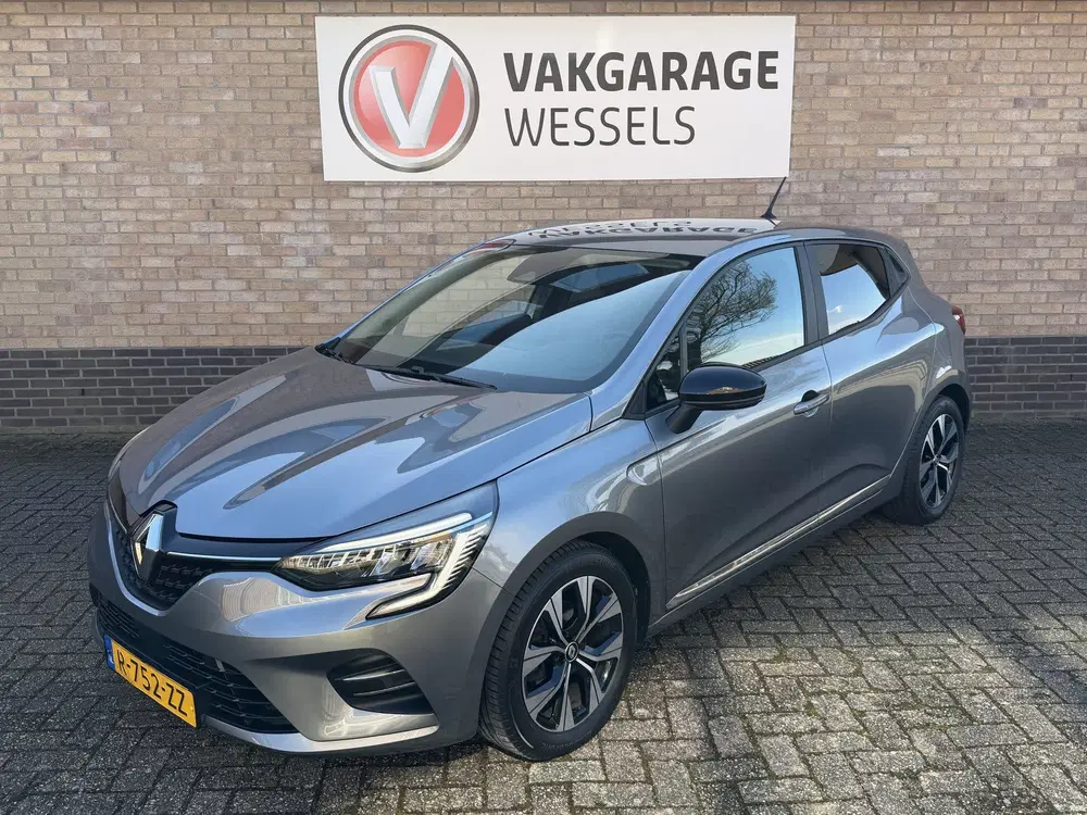 Renault Clio 1.0 TCe 90 Evolution uit 2022, foto 2