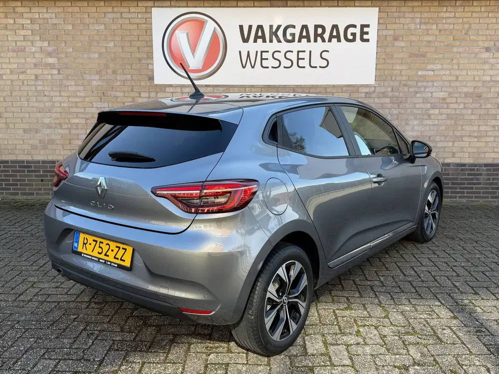 Renault Clio 1.0 TCe 90 Evolution uit 2022, foto 6