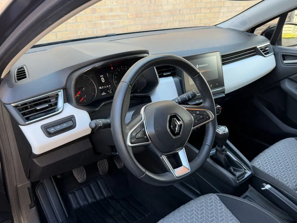 Renault Clio 1.0 TCe 90 Evolution uit 2022, foto 8