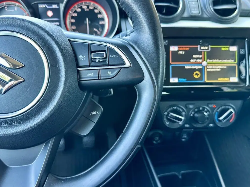 Suzuki Swift 1.2 Select Smart Hybrid Navi Camera Adapti uit 2021, foto 18
