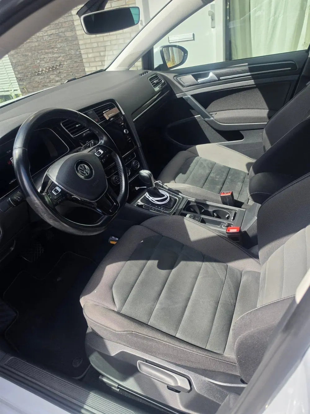 Volkswagen Golf VII Golf 1.0 TSI 115pk 7-DSG 2019 Wit uit 2019, foto 3
