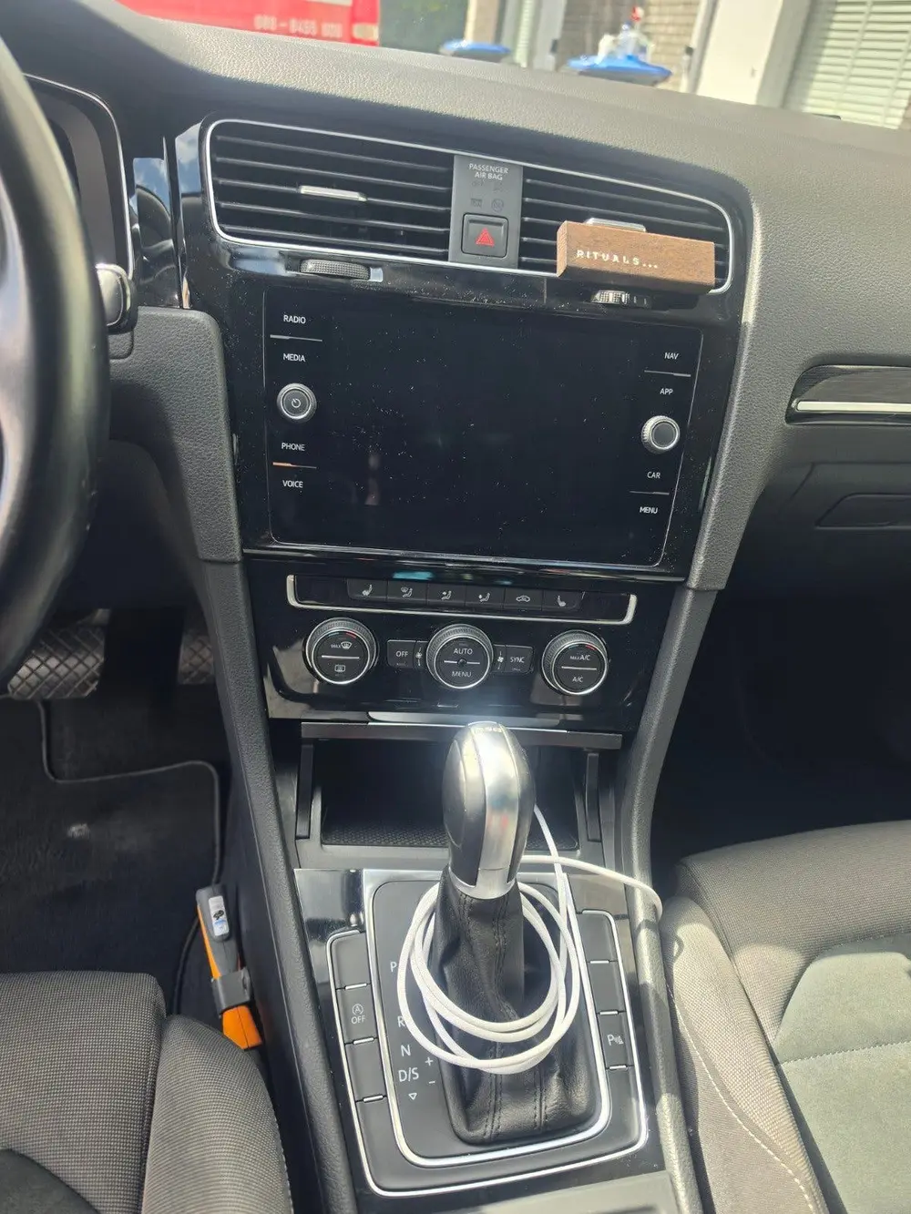 Volkswagen Golf VII Golf 1.0 TSI 115pk 7-DSG 2019 Wit uit 2019, foto 6