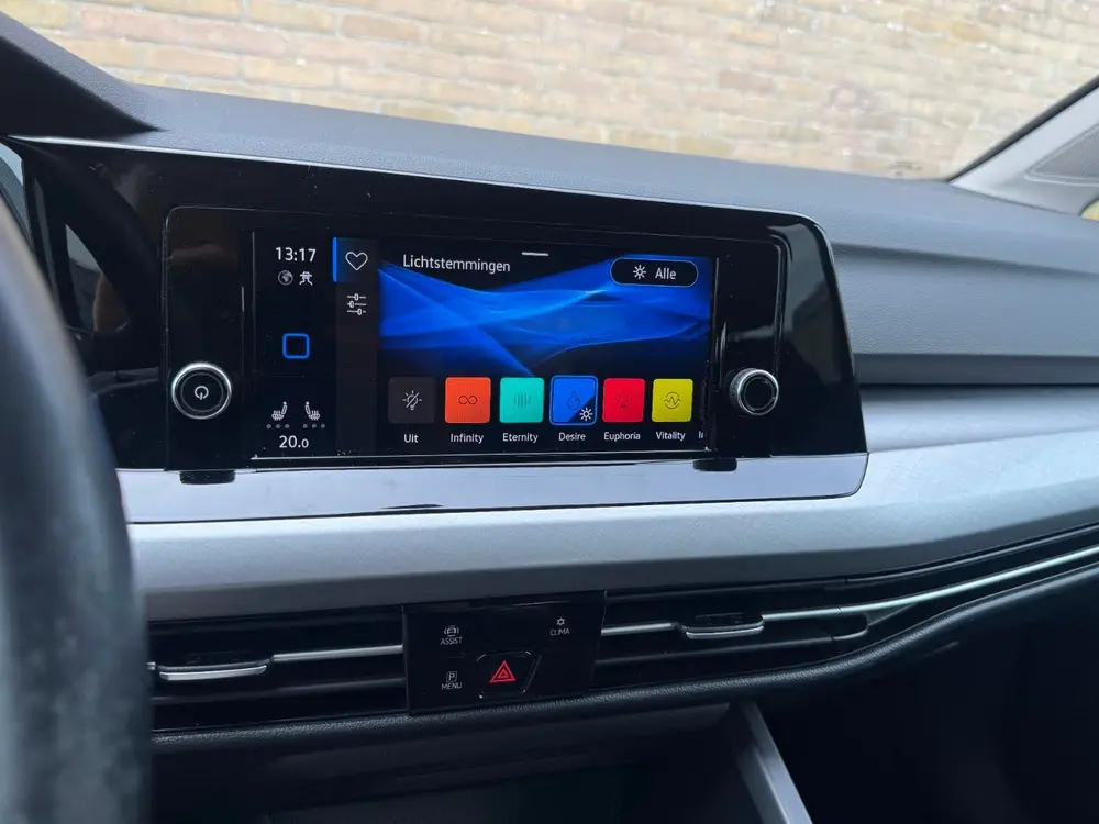 Volkswagen Golf 1.5 TSI 130pk 2020 / Digitaal Dashboard uit 2020, foto 11