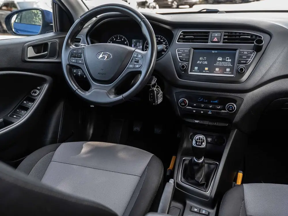 Hyundai I20 1.0 T-GDI - PARKEER CAMERA - APPLE CARPLAY - TRE uit 2019, foto 2
