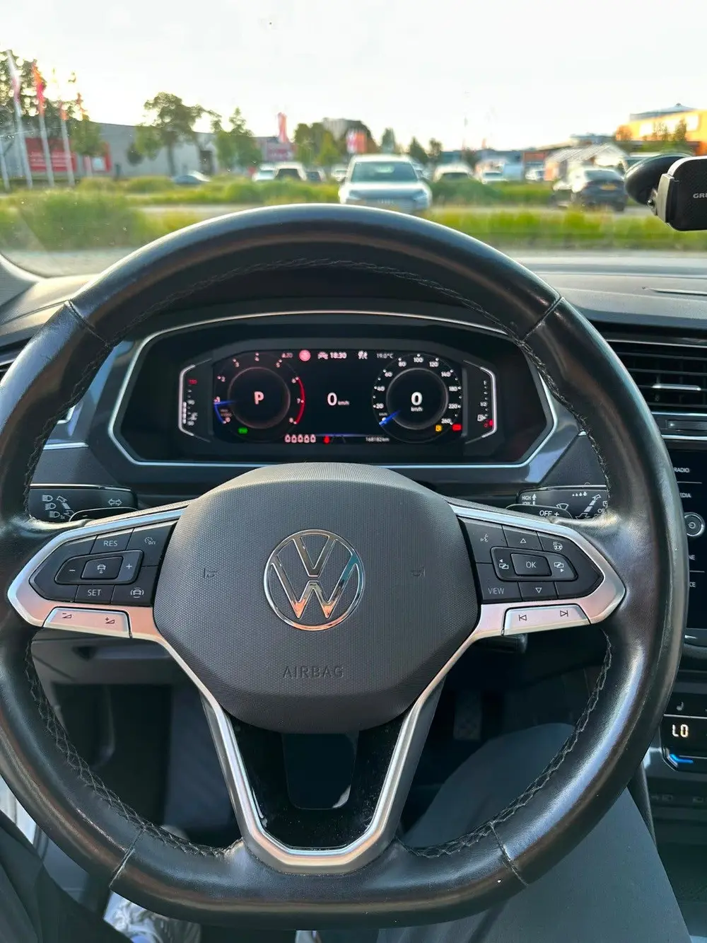 Volkswagen Tiguan Allspace 1.5 TSI 150pk 2022 Wit 7 persoons uit 2022, foto 18