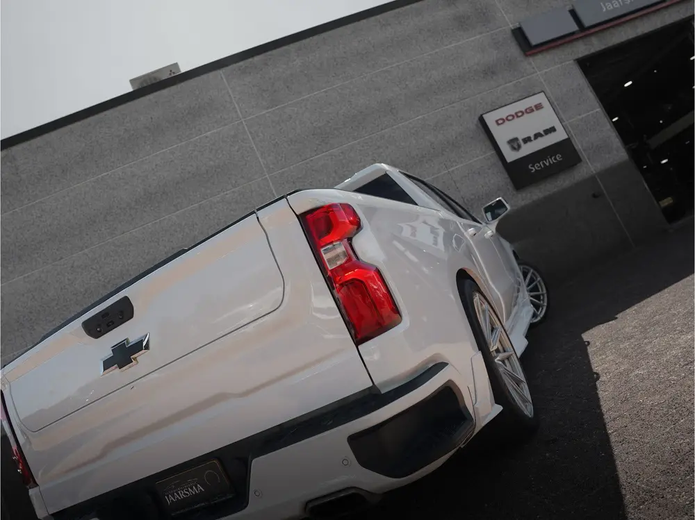 Chevrolet Silverado |Unieke auto | Vossen velgen | uit 2021, foto 18