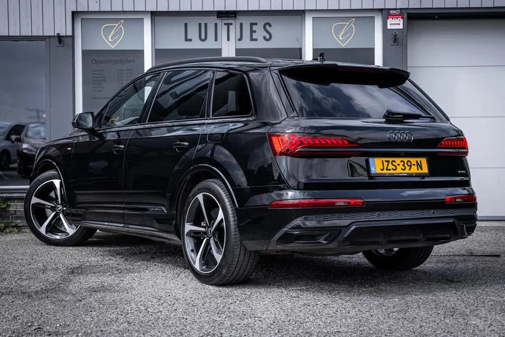 Audi Q7 55 TFSIe quattro S-Line uit 2023, foto 16