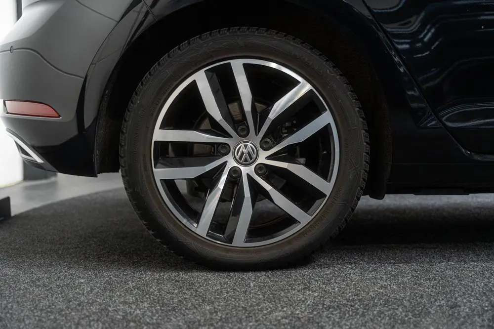Volkswagen E-Golf E-DITION NAP LEER DIGIDASH! uit 2020, foto 19