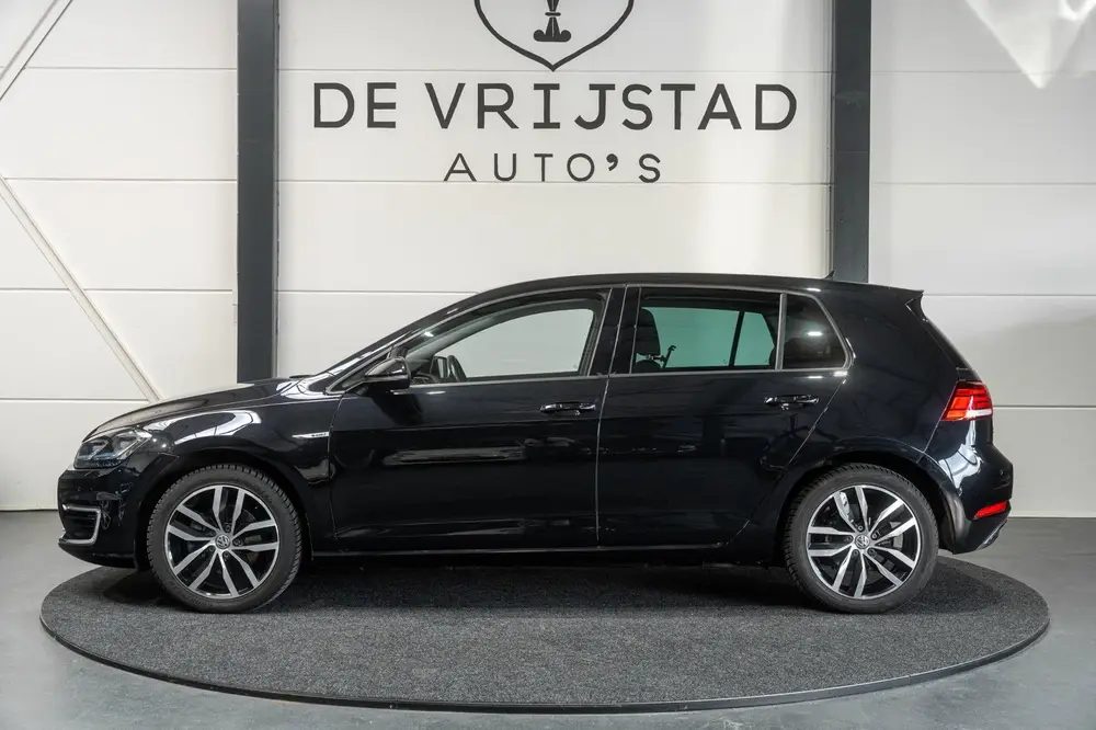 Volkswagen E-Golf E-DITION NAP LEER DIGIDASH! uit 2020, foto 2