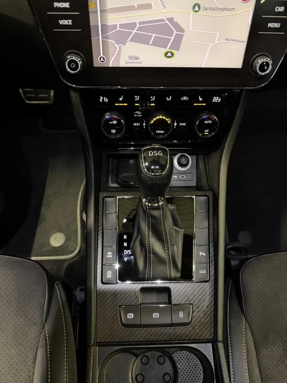 Skoda Superb Superb 1.5 TSI Sportine Pano Virtual Trekh uit 2022, foto 14