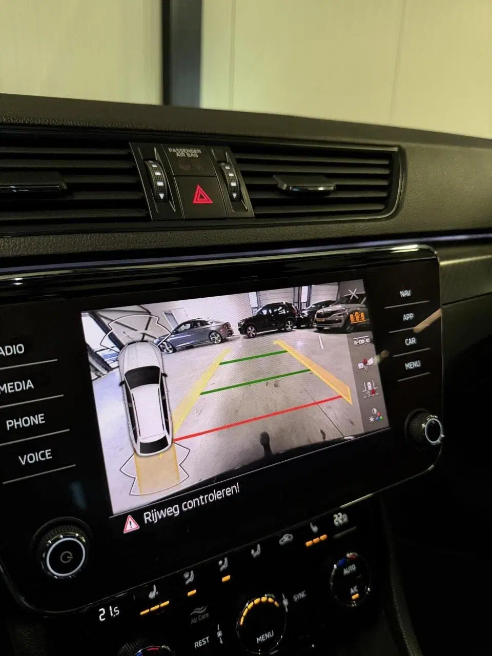 Skoda Superb Superb 1.5 TSI Sportine Pano Virtual Trekh uit 2022, foto 19