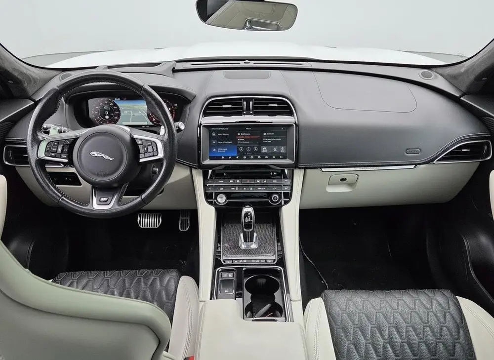 Jaguar F-Pace 5.0 V8 S/C AWD SVR | Bijzonder netjes | Goed o uit 2019, foto 6