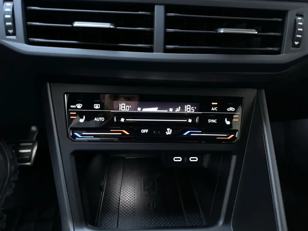 Volkswagen Polo 1.0 TSI DSG R-Line Business Virtual Cockpit uit 2023, foto 11