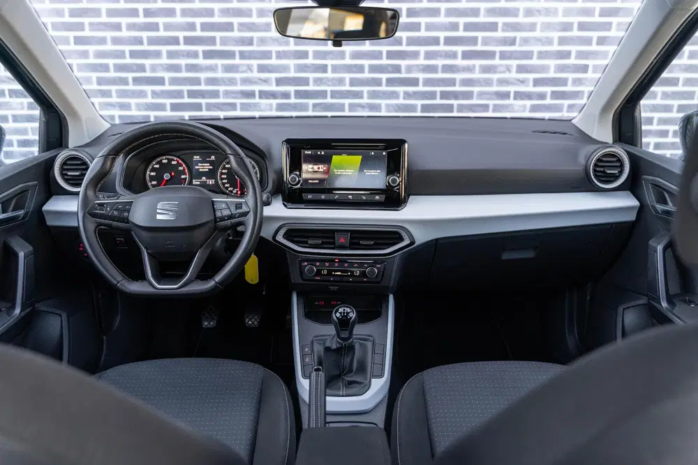 SEAT Arona 1.0 TSI Style uit 2022, foto 2