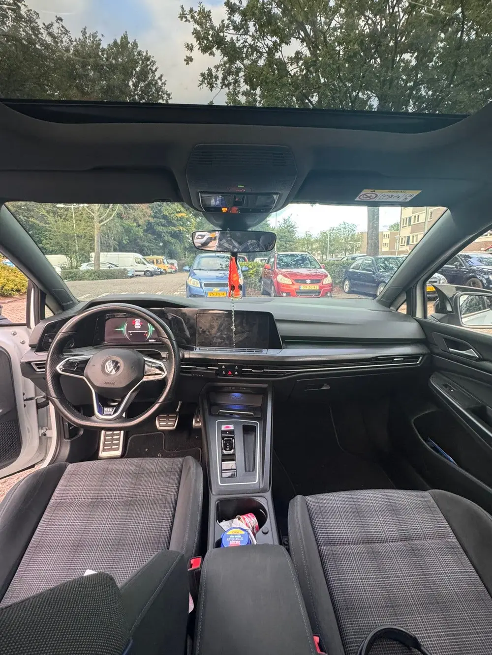 Volkswagen Golf 1.4 Ehybrid 245pk DSG 2021 Wit uit 2021, foto 2