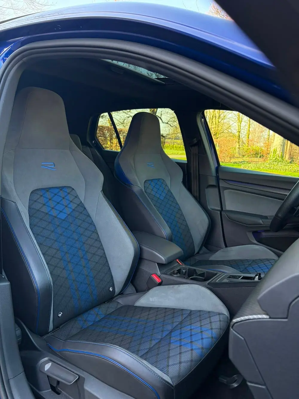 Volkswagen Golf 2.0 TSI 320pk 7-DSG 4MOTION 2021 Blauw uit 2021, foto 13