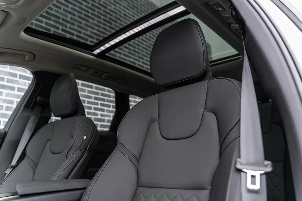 Volvo XC60 2.0 T6 Plug-in Hybrid AWD Ultra Dark uit 2026, foto 12