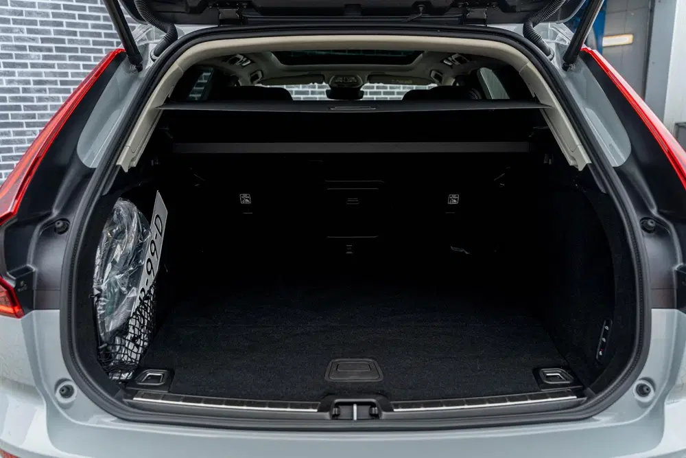 Volvo XC60 2.0 T6 Plug-in Hybrid AWD Ultra Dark uit 2026, foto 15