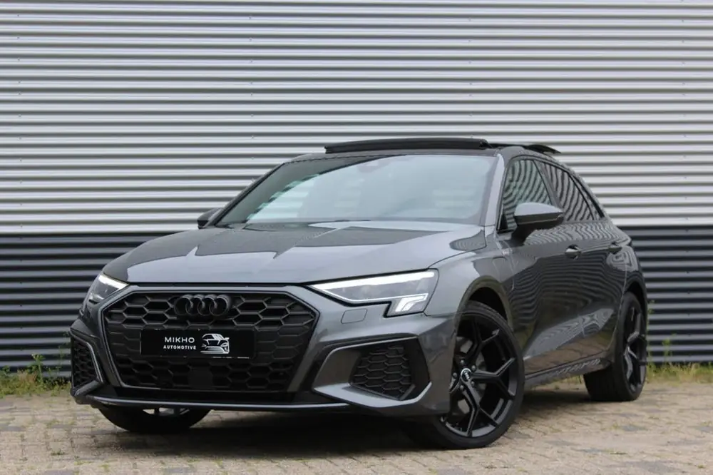 Audi A3 Sportback 40 TFSIe | 3x S-Line | Panoramadak | Memor uit 2021
