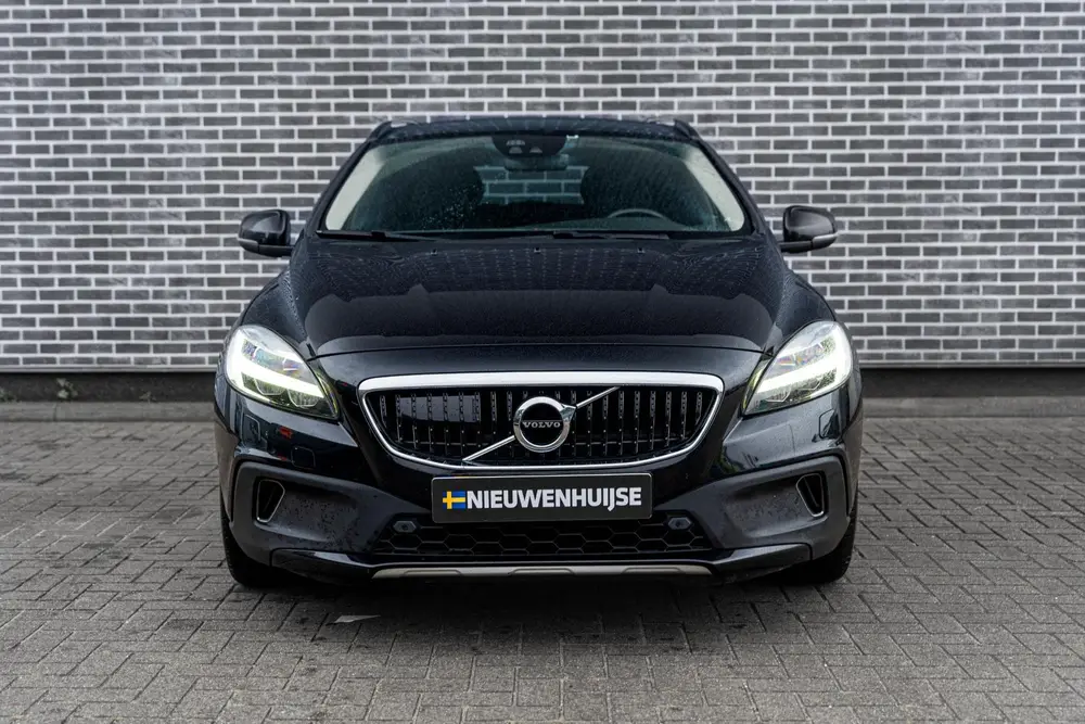 Volvo V40 Cross Country 1.5 T3 Polar+ Luxury uit 2019, foto 2