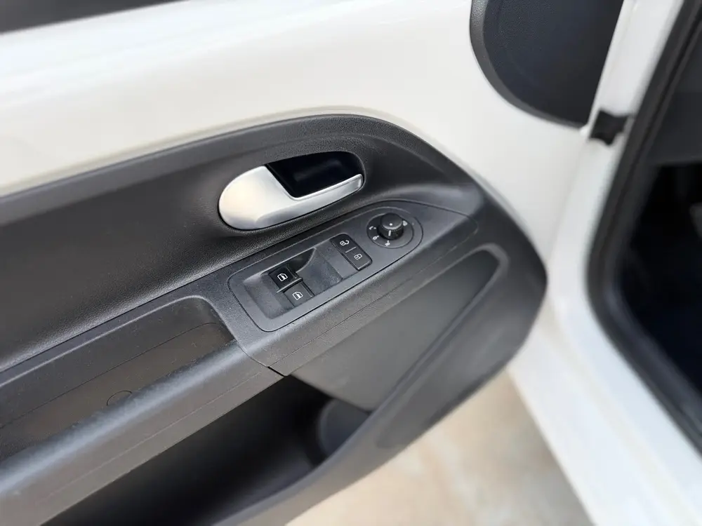 Volkswagen Up! 1.0 BMT move up! | NAP | Dealer onderhouden | uit 2019, foto 9