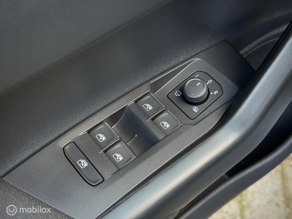Volkswagen Polo 1.0 TSI R-Line. BTW, Camera, DSG, IQ, Clima uit 2025, foto 19